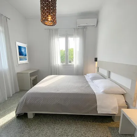 Trigono Residencies ペロラデス