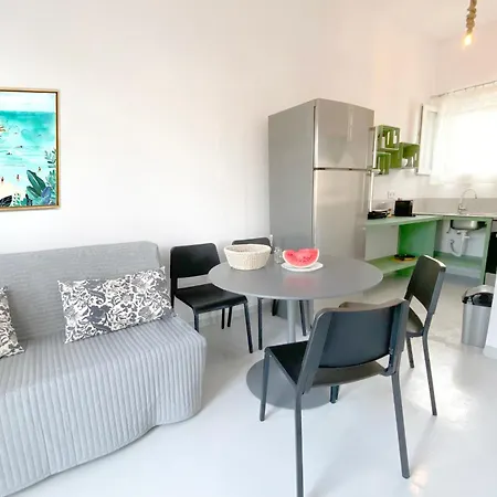 Trigono Residencies דירה *